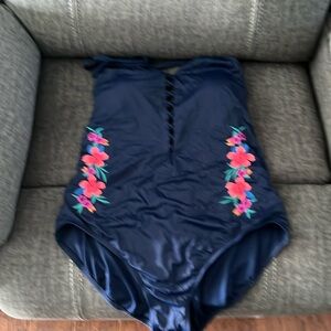 Time and Tru one piece bathing suit